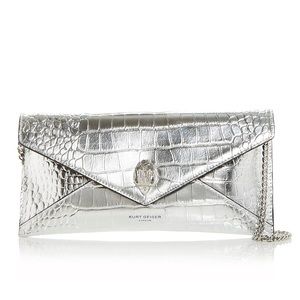 Kurt Geiger Shoreditch Envelope NWT Silver Croc Embossed Leather Chain Strap